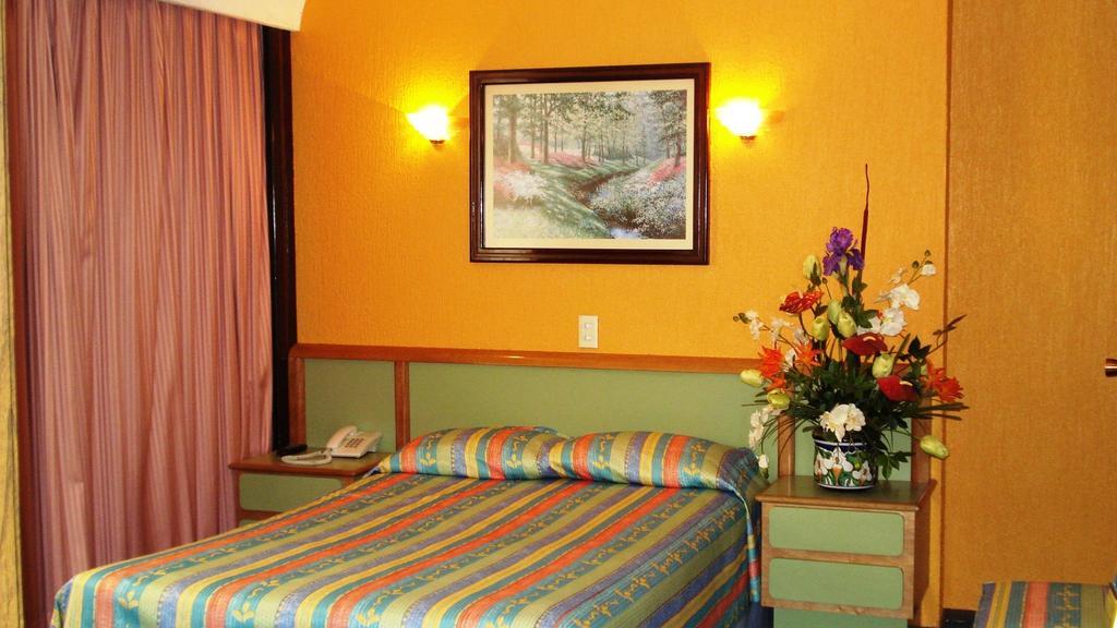 Hotel Segovia Regency Mexiko-Stadt Exterior foto